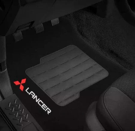TAPETE CARPETE MITSUBISHI LANCER 2008 A 2018 PRETO 4 PEÇAS