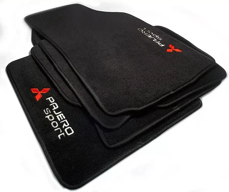 TAPETE CARPETE MITSUBISHI PAJERO SPORT 2001 A 2011 PRETO